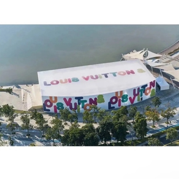 LOUIS VUITTON | ✨LIMITED EDITION✨ Canvas Eco Tote Bag Shenzhen Exhibition 2022 - Picture 11 of 12